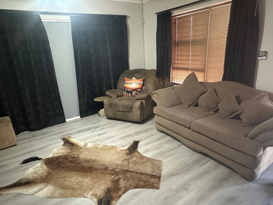 2 Bedroom Property for Sale in Campher Park Eastern Cape